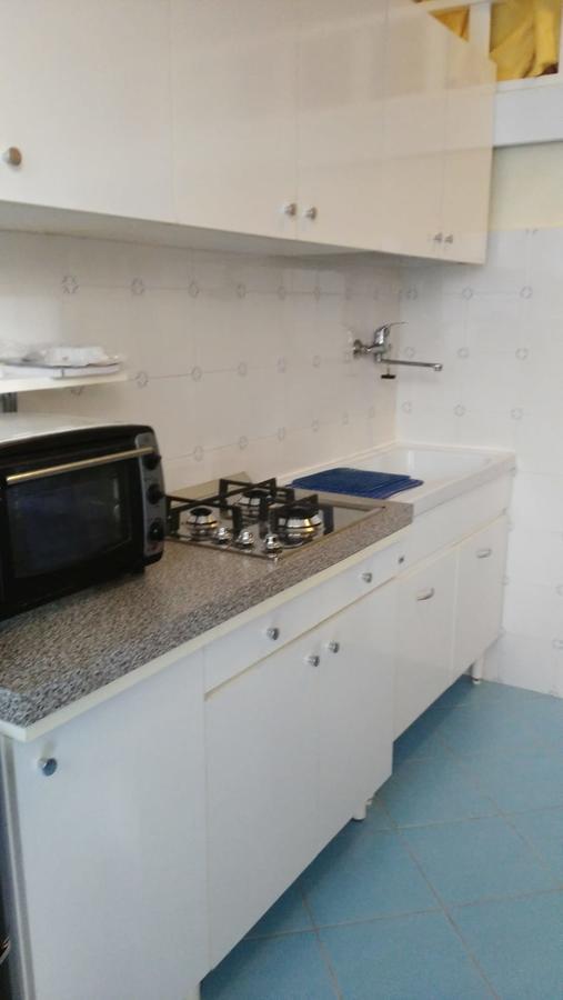 Flat Low Cost Sperlonga Bagian luar foto