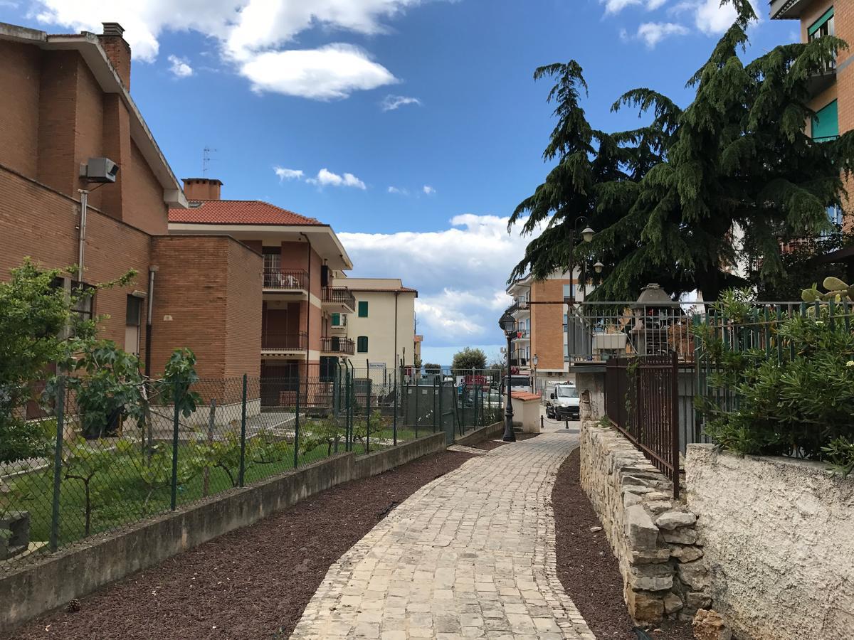 Flat Low Cost Sperlonga Bagian luar foto